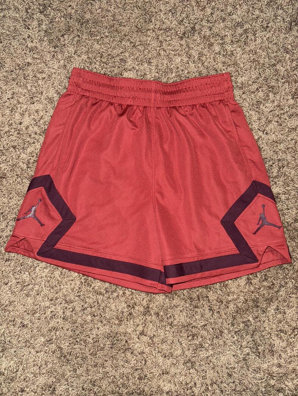 Jordan Sport Women's 4" Diamond Shorts Sample